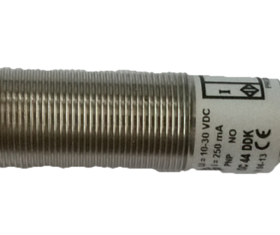 Inductive proximity switch (Φ20, M18)